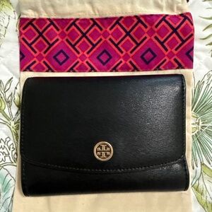 Tory Burch Wallet w/Dust Bag